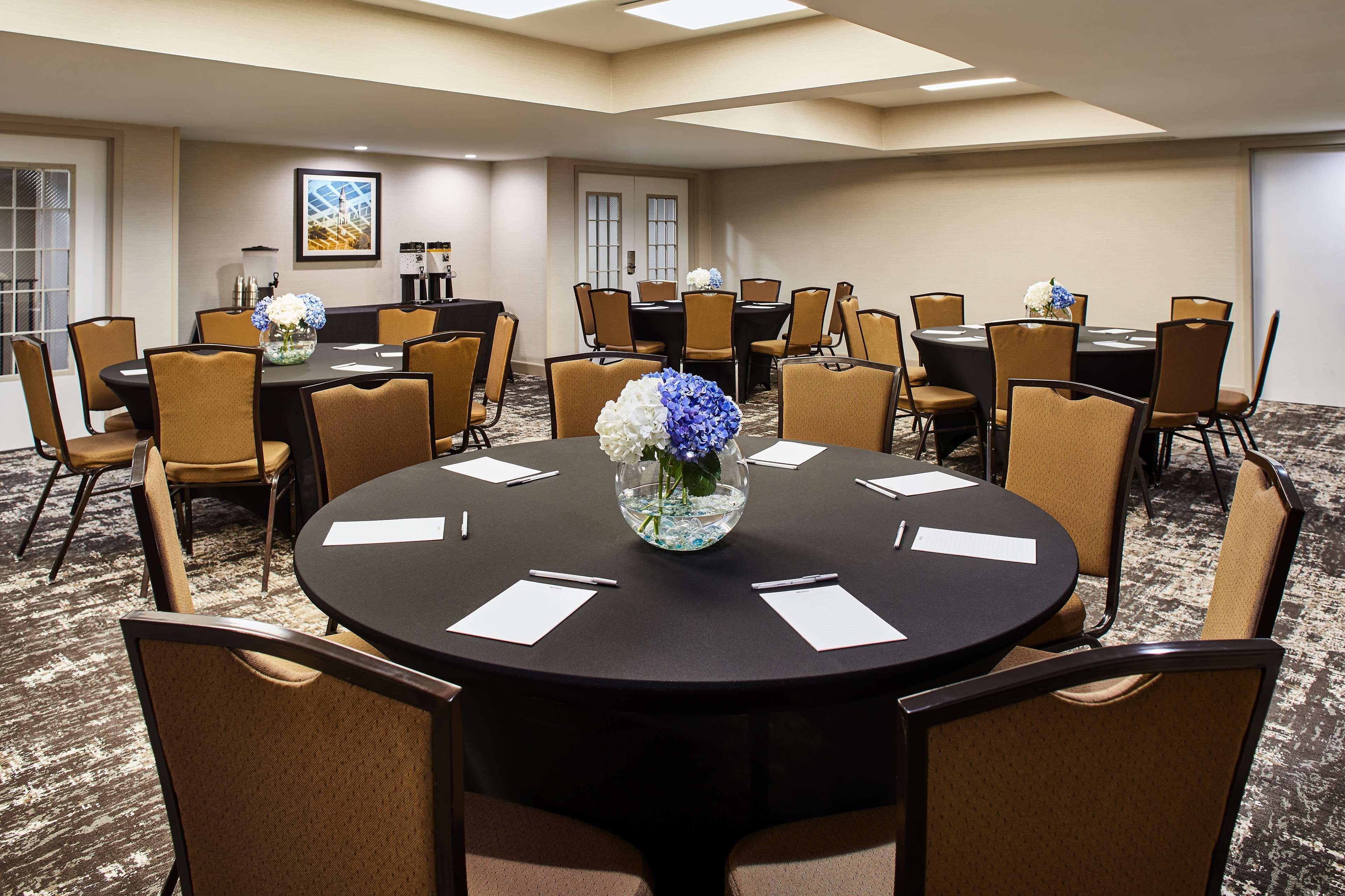 Hampton Inn & Suites Chapel Hill/Durham Kültér fotó