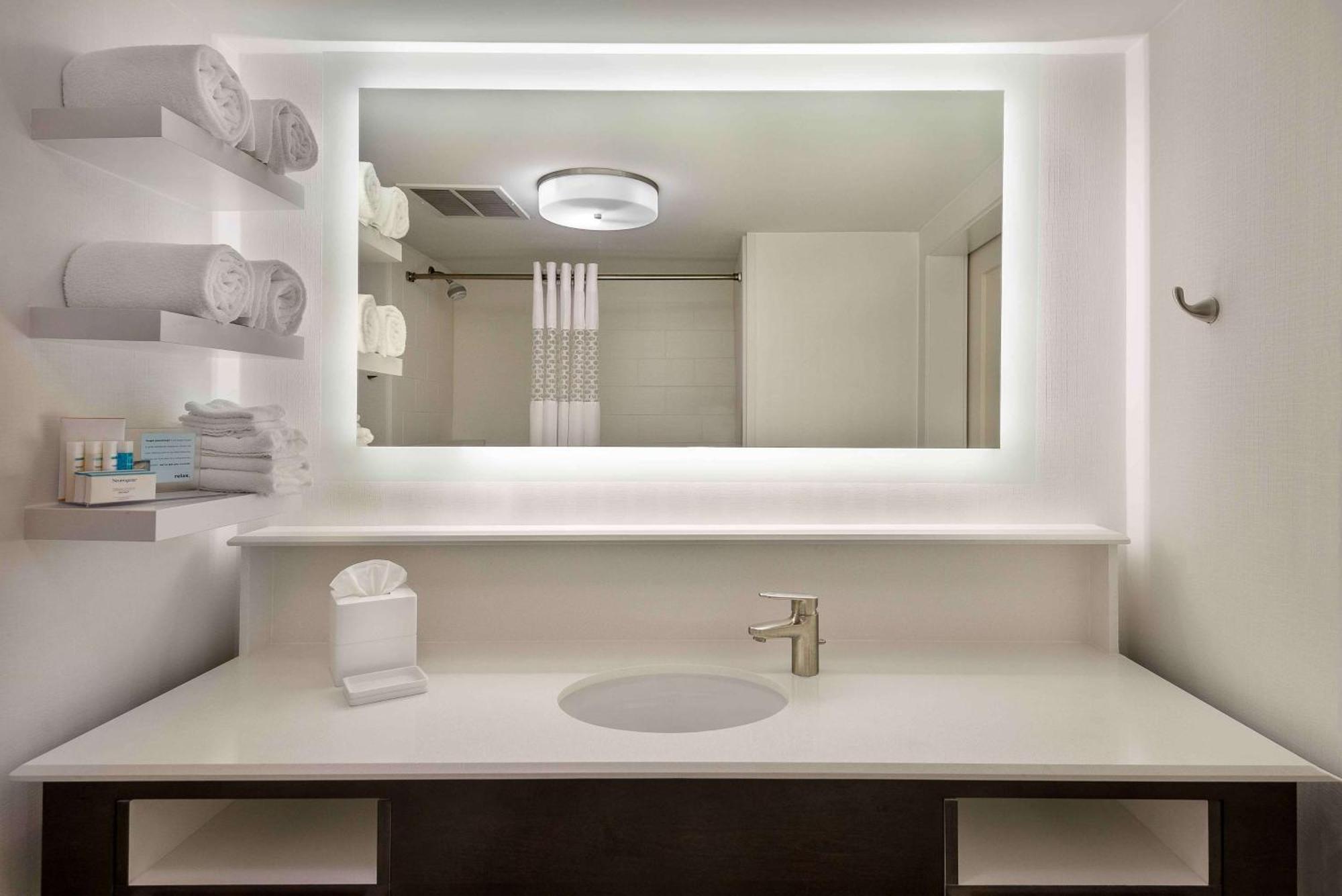 Hampton Inn & Suites Chapel Hill/Durham Kültér fotó