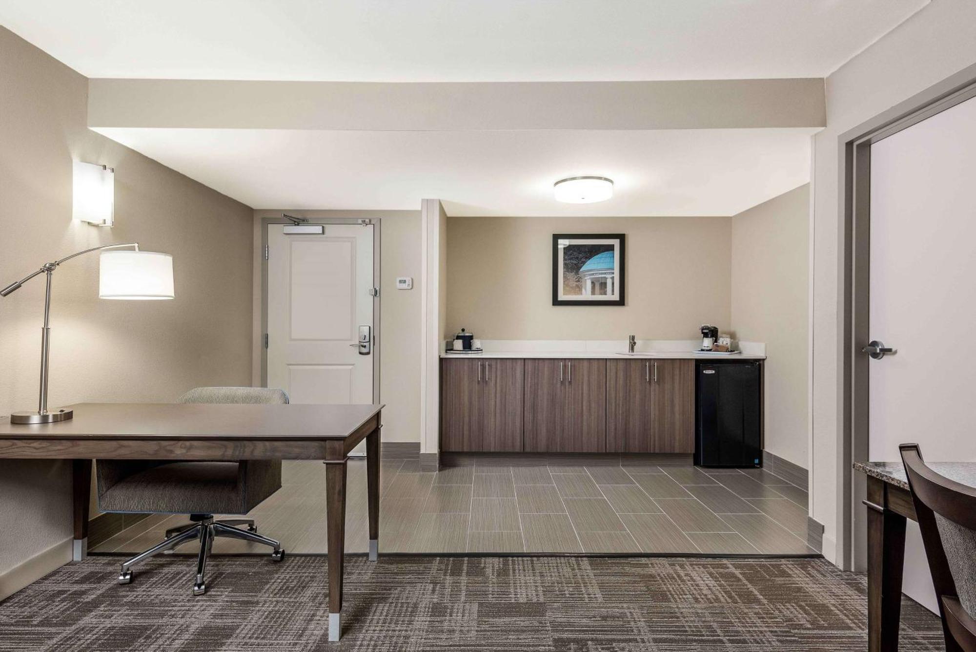 Hampton Inn & Suites Chapel Hill/Durham Kültér fotó