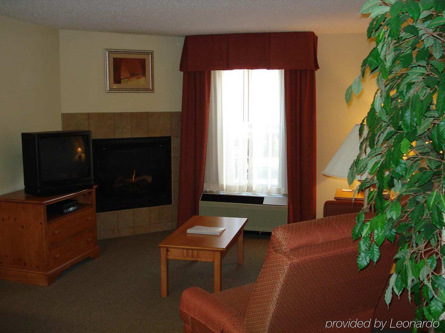 Hampton Inn & Suites Chapel Hill/Durham Szoba fotó