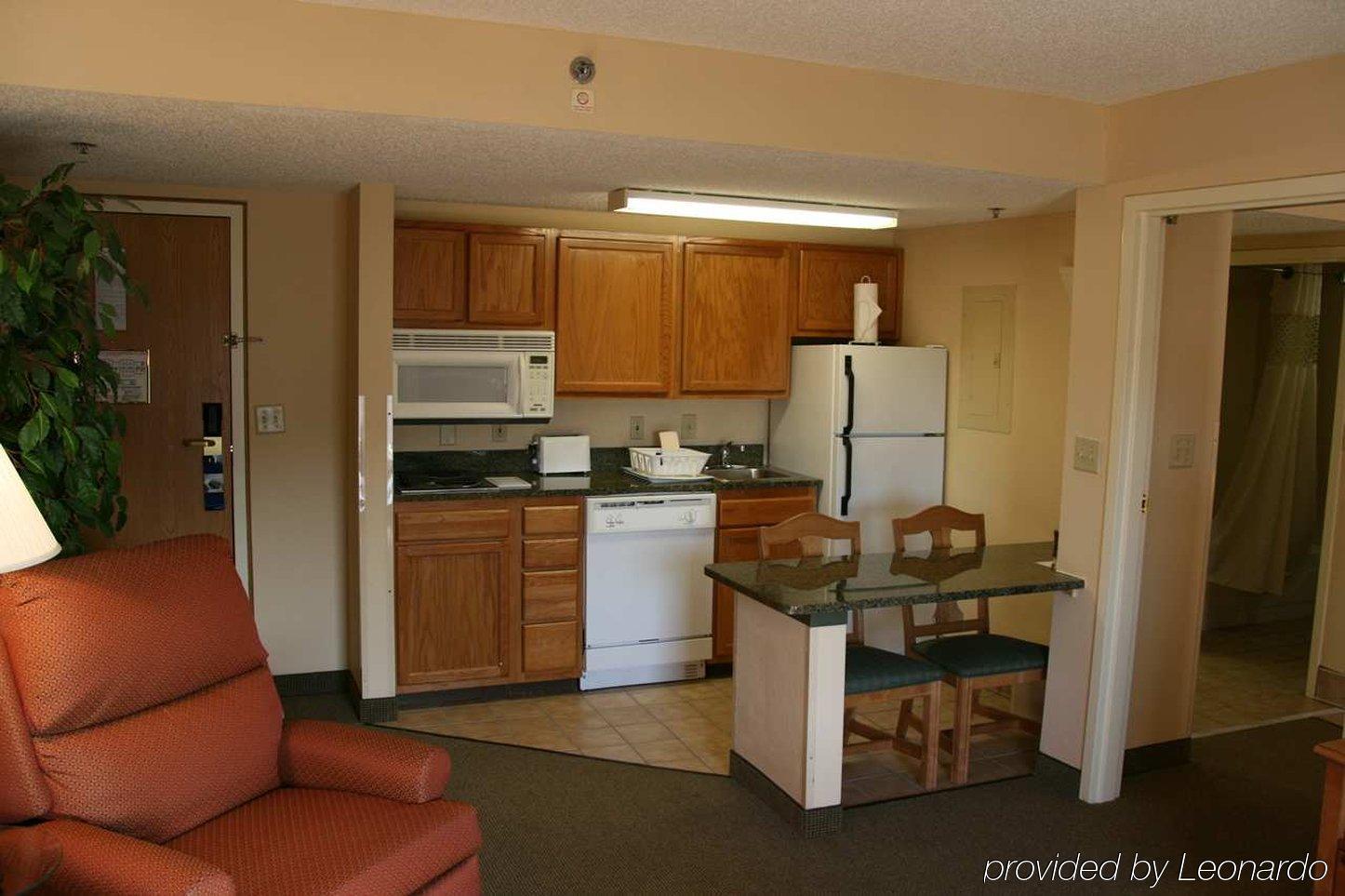 Hampton Inn & Suites Chapel Hill/Durham Szoba fotó