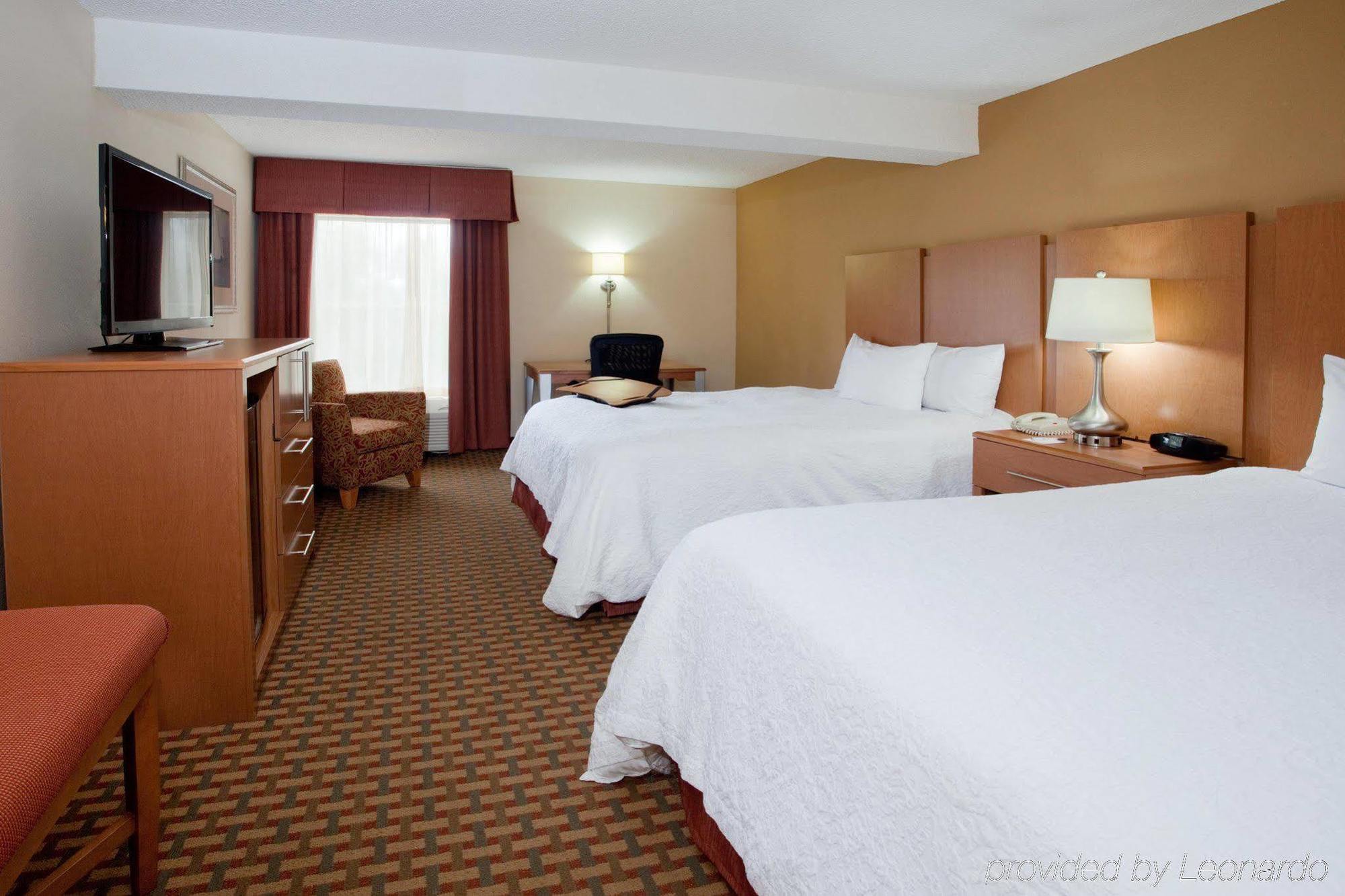 Hampton Inn & Suites Chapel Hill/Durham Kültér fotó